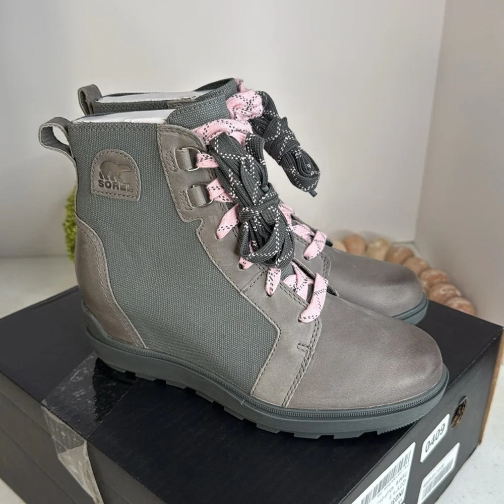 Sorel Women’s Evie II NW Lace Bootie – Quarry, Grill Size 7.5